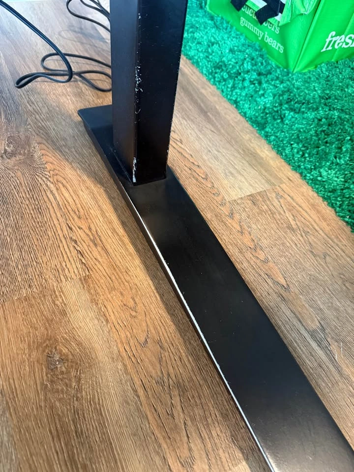 Herman Miller Jarvis Bamboo Contour Standing Desk - photo 3