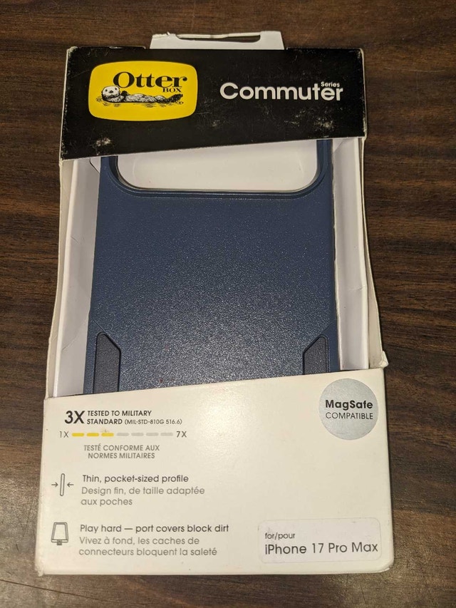 iPhone 17 Pro Max Otterbox in Original packing