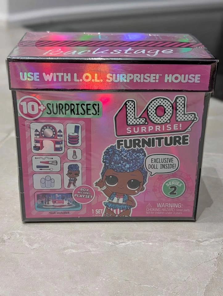 L.O.L. Surprise! Furniture Series 2 Backstage w/ Independent Que