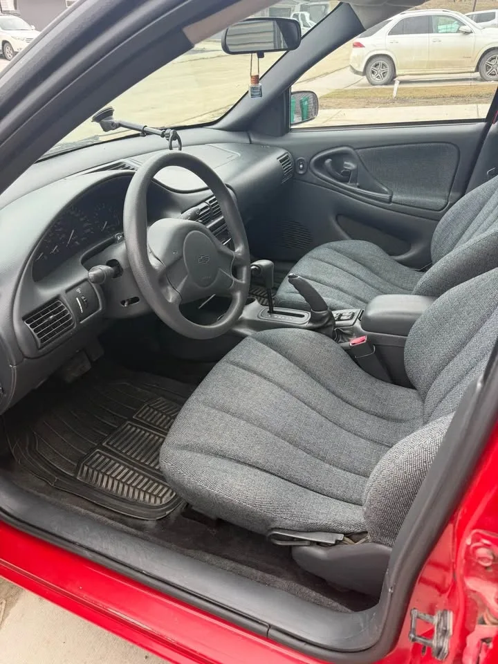 2003 Chevrolet Cavalier - photo 2