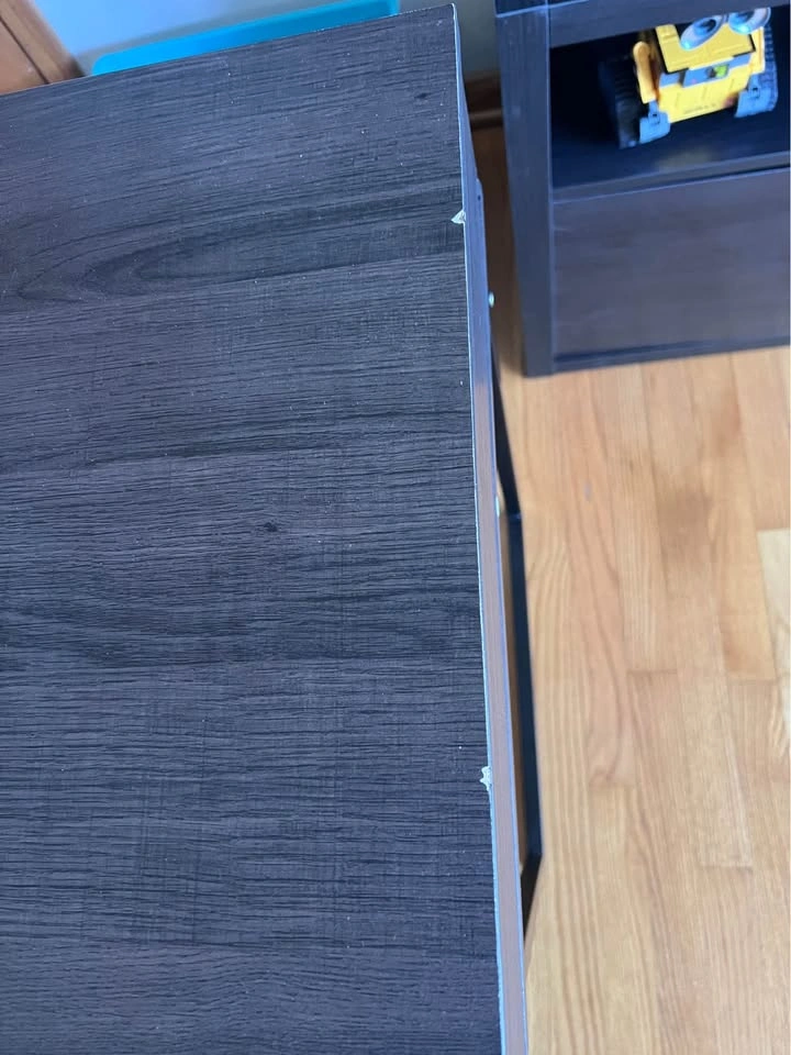 Desk - photo 5