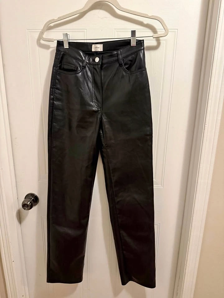 Aritzia Melina Pants - Black Faux Leather - Size 0 Tall