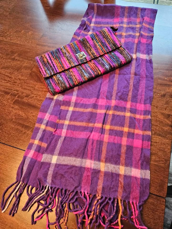 Winter Peak Plaid Scarf & Clutch Set - Purple/Pink - photo 2