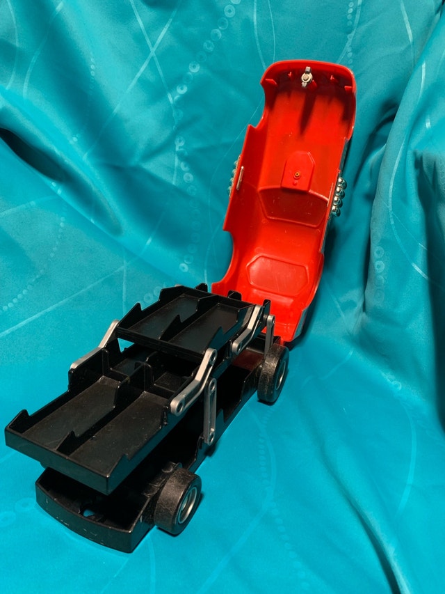 Vintage Hot Wheels Drag Racer Storage Case - photo 3