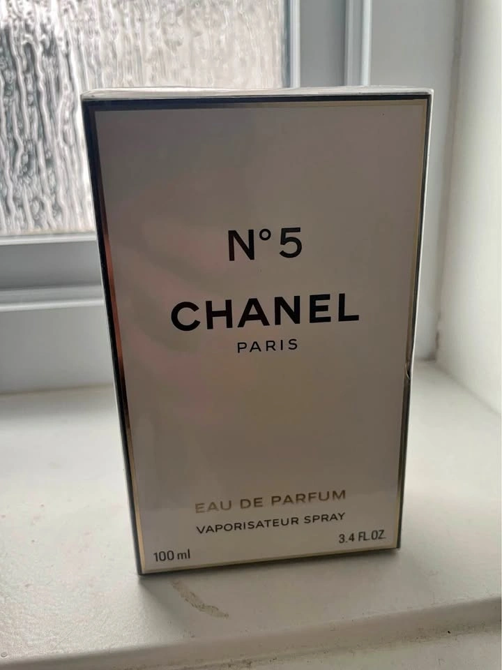 Chanel No. 5 100ml Eau de Parfum – Classic Luxury Women’s Perfum