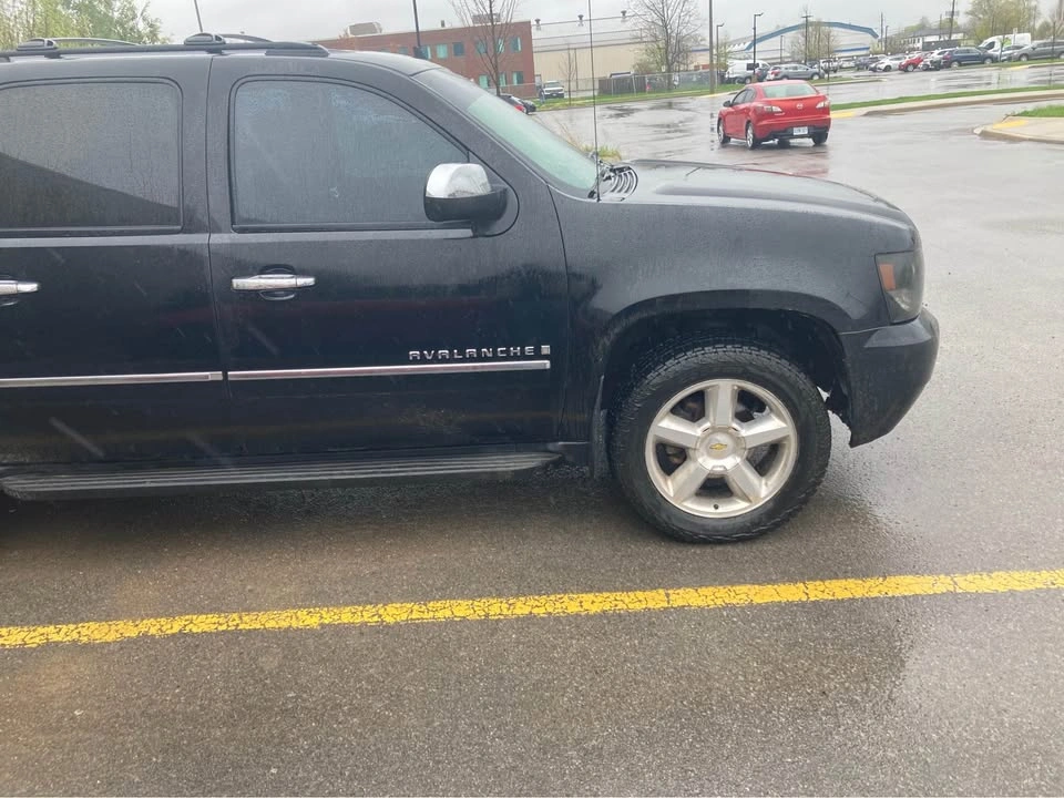 2009 Chevrolet Avalanche - photo 4