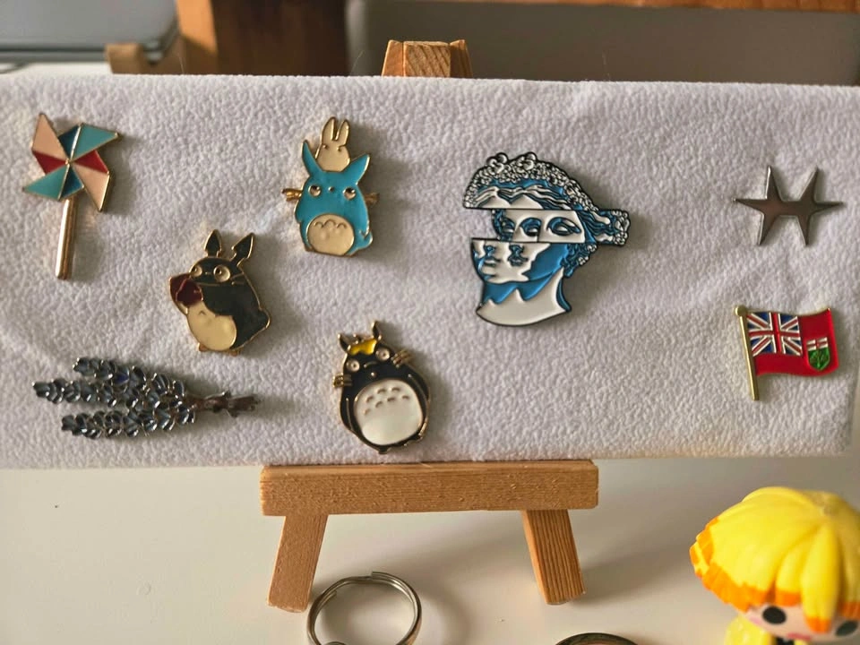 Enamel Pin Bundle + Keychains Anime Pins & Accessories - photo 4
