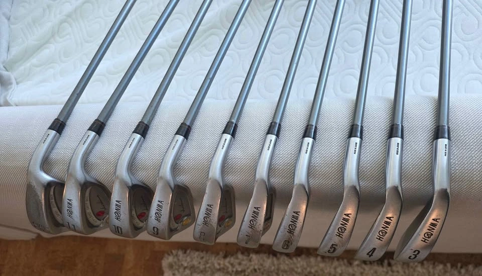 2 star Honma LB280 10 Iron Club Set + Free golf bag