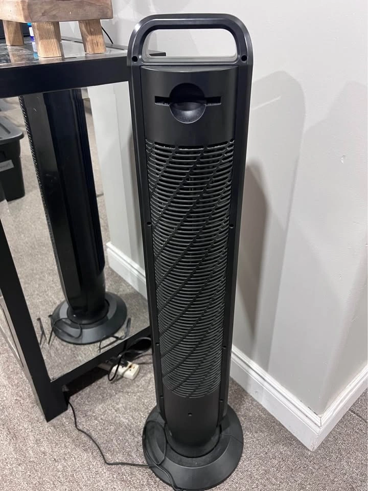 SEVILLE CLASSICS UltraSlimline 40 inch Oscillating Tower Fan - photo 2