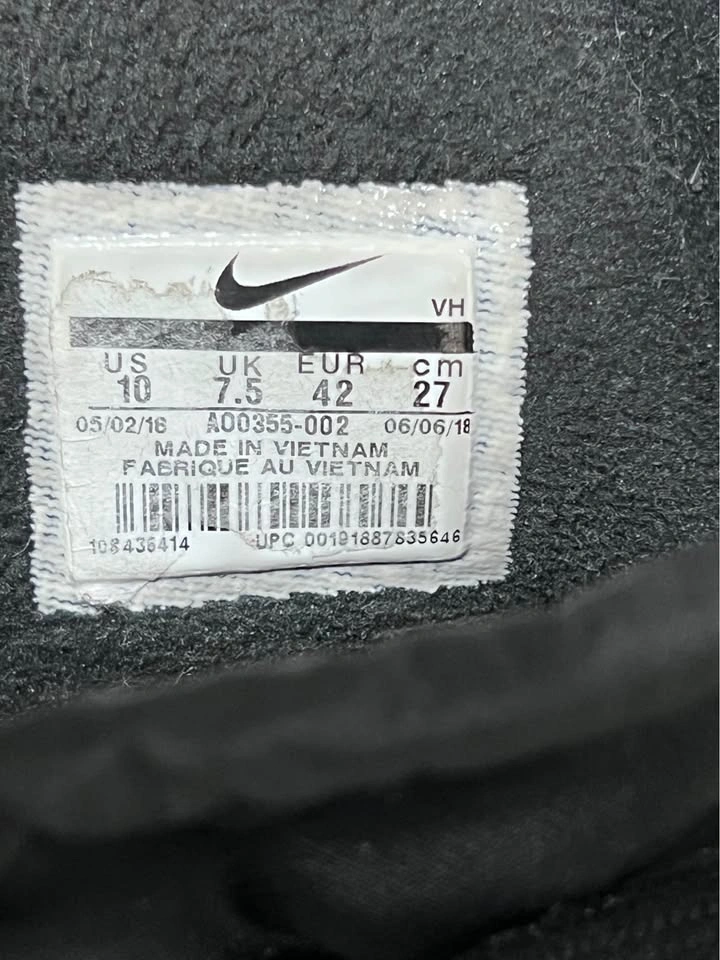 NIKE Tanjun High Rise 'Triple Black' Boots size 10W - photo 3