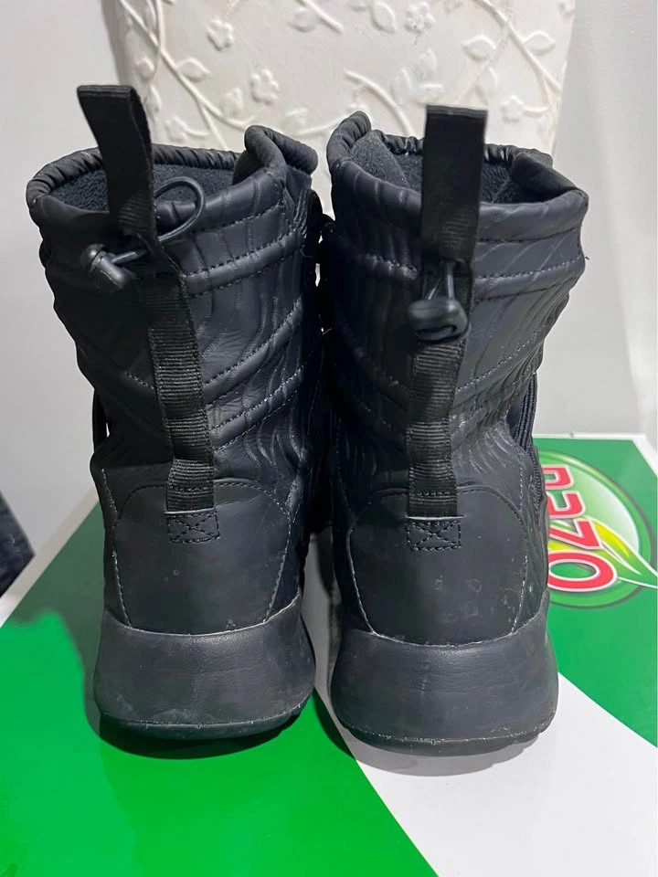 NIKE Tanjun High Rise 'Triple Black' Boots size 10W - photo 5