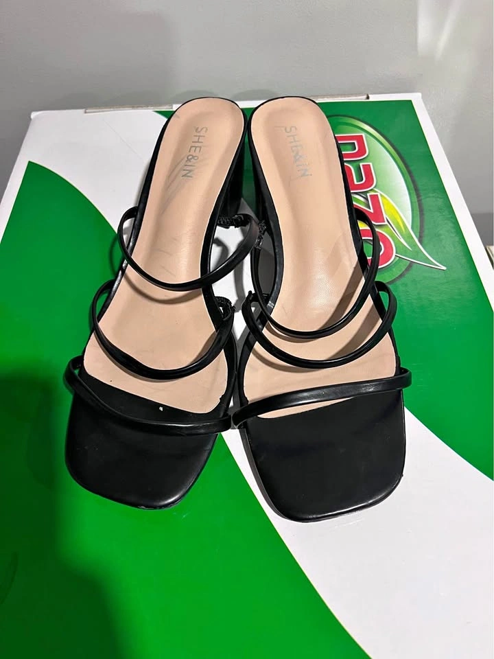 SHEIN Size 10 Strappy Block Heel Sandals