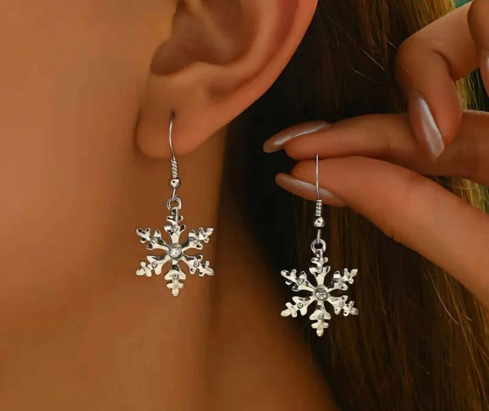 New Elegant Snowflake Dangle Earrings - photo 3