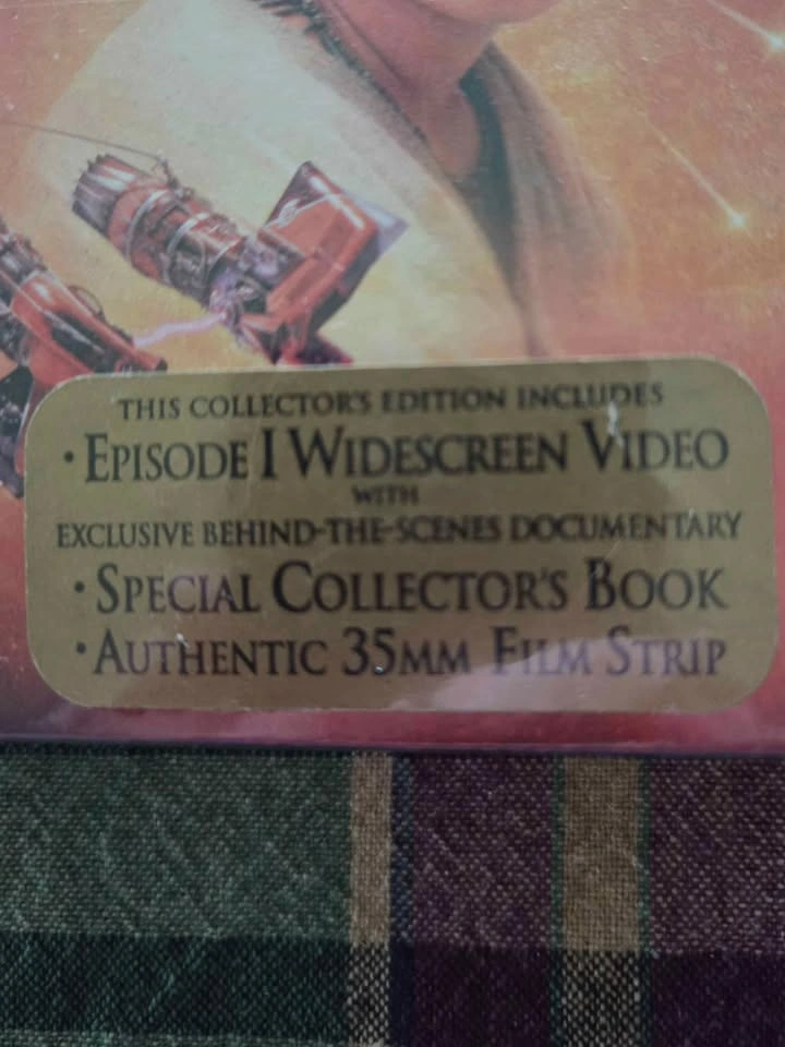 New Unopened Star Wars Episode 1 Phantom Menace VHS - photo 3
