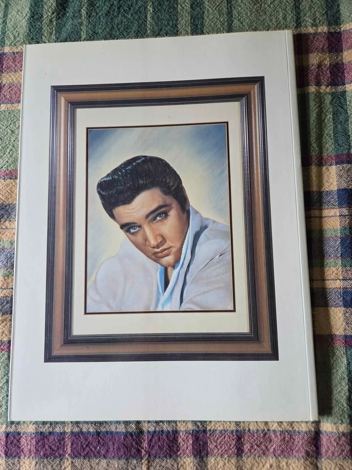 Elvis Presley's Graceland: The Official Guidebook, 2nd Ed. - photo 3