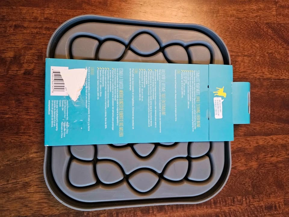 BRAND NEW Pet Trimmer & Slow Feeder Set - photo 3