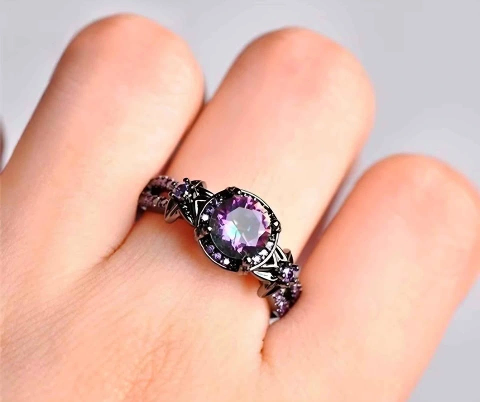 Elegant Black Zirconia Ring Size 11