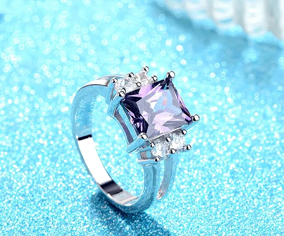 New Vintage Silver Plated Purple CZ Ring - Size 9