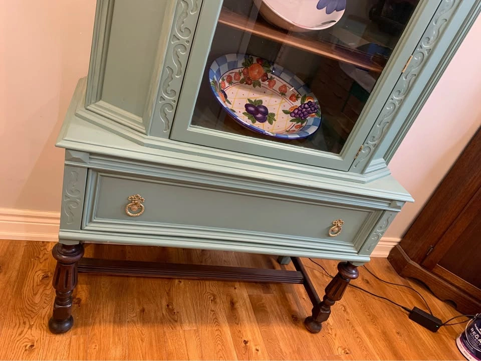 Vintage Hutch / China Cabinet - Refinished Green - photo 3