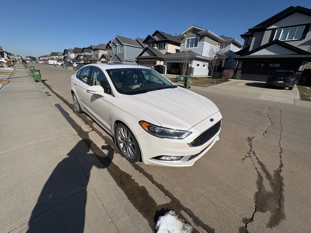 2017 Ford Fusion Platinum 2.0L Turbo - Luxury Car - photo 3