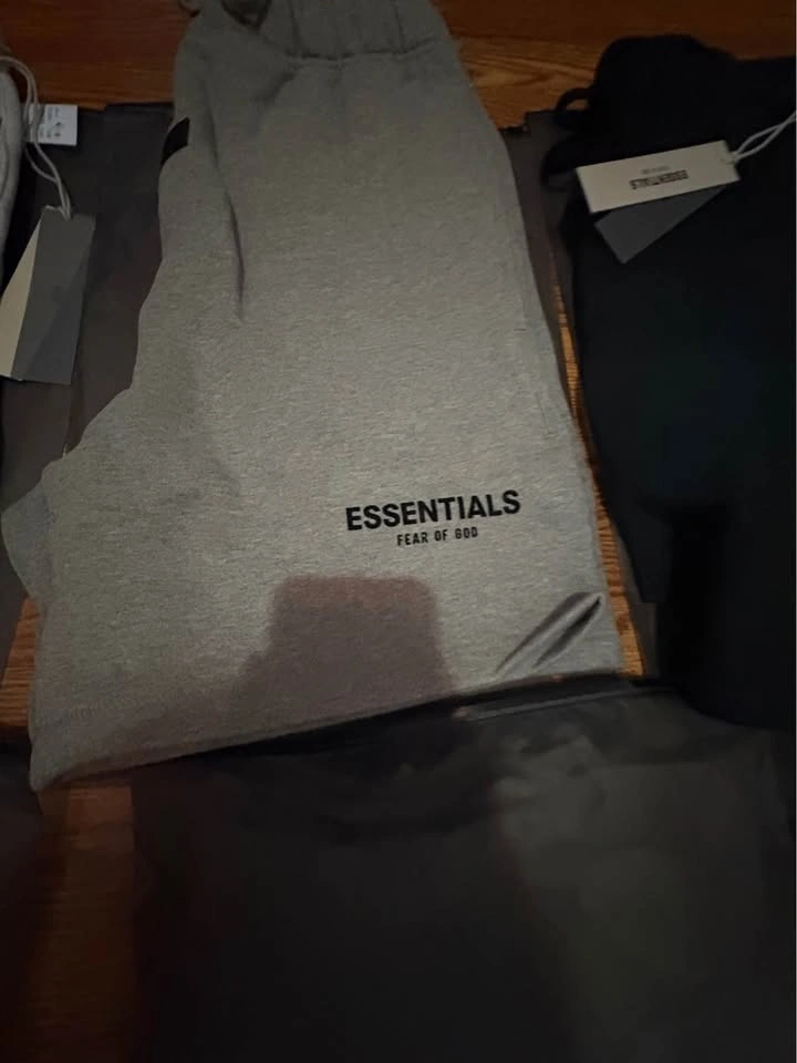 Essentials Shorts - 3 Colors - photo 4