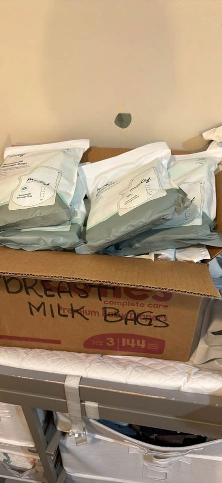 1,500 Breastmilk Storage Bags + Pregnancy Support Ban - photo 3