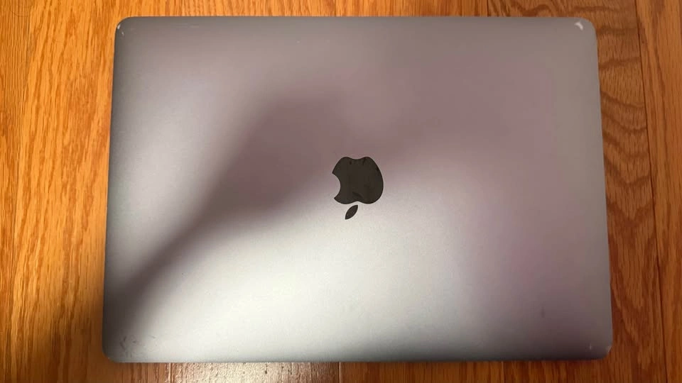2020 MacBook Air (M1, 13-inch) – Good Condition - photo 5