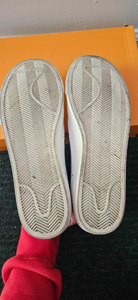 Woman's Nike Blazer Mid '77 Sneakers White & Black Size 9.5 - photo 5