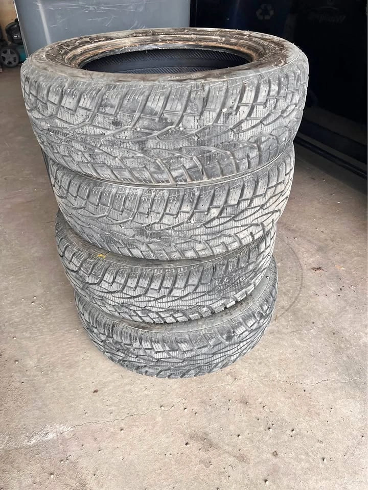 4 Winter Tires Tiger Paw Uniroyal 185/65/15