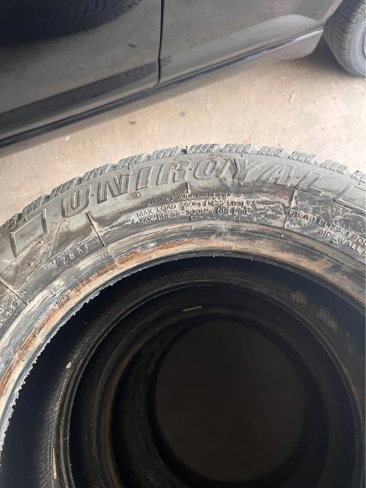 4 Winter Tires Tiger Paw Uniroyal 185/65/15 - photo 2