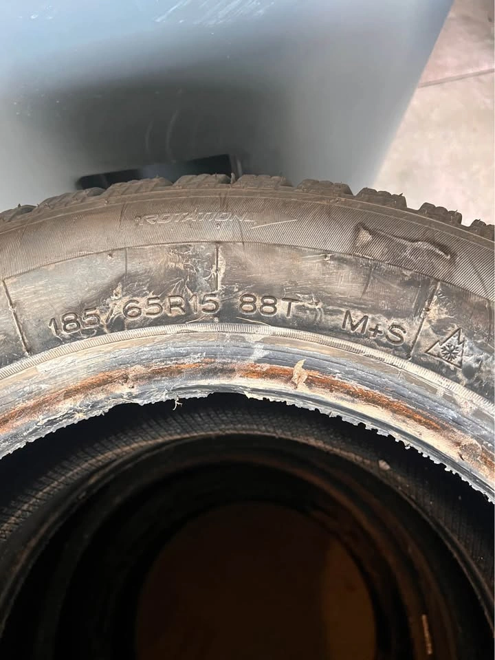 4 Winter Tires Tiger Paw Uniroyal 185/65/15 - photo 4