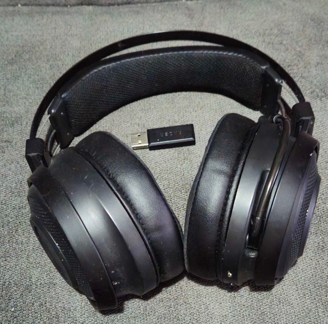 Razer Nari Essential Gaming Headphones