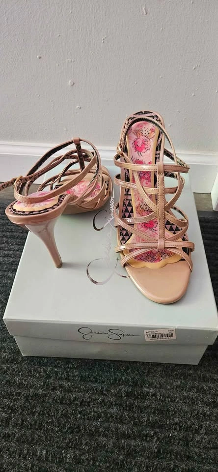 Jessica Simpson "Primrose" Glossy Beige Strappy Heels - photo 2