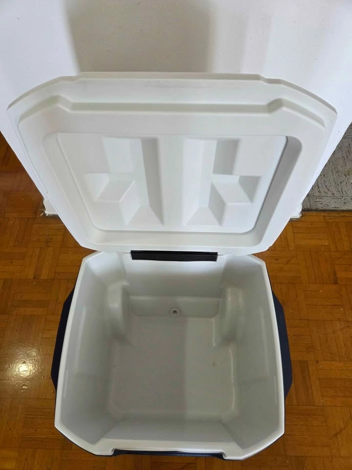 Coleman 50-Quart Xtreme Cooler with Wheels - photo 3