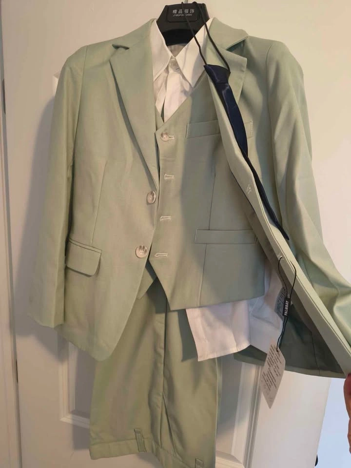 Boys 5 Piece Sage Tuxedo Suit Size 10 (150cm) - photo 3