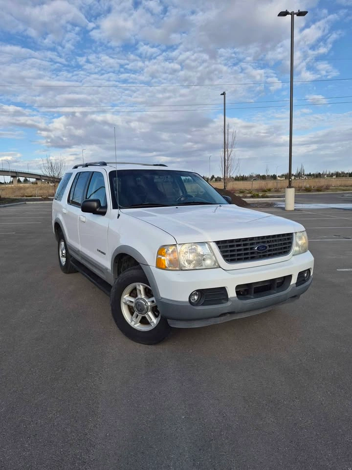 2002 Ford Explorer XLT - photo 2