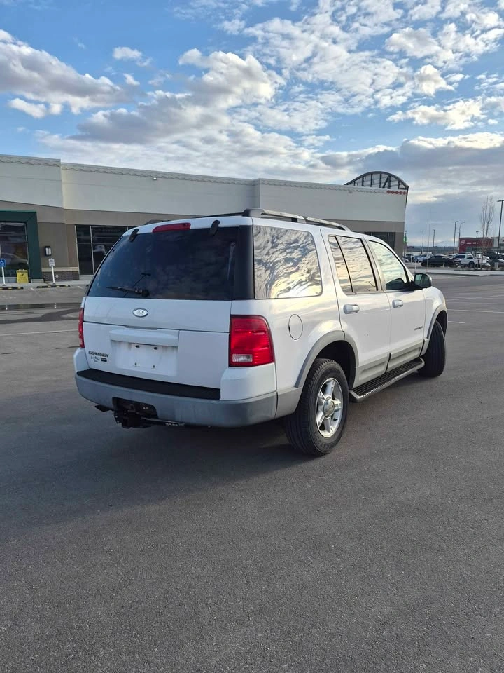 2002 Ford Explorer XLT - photo 3