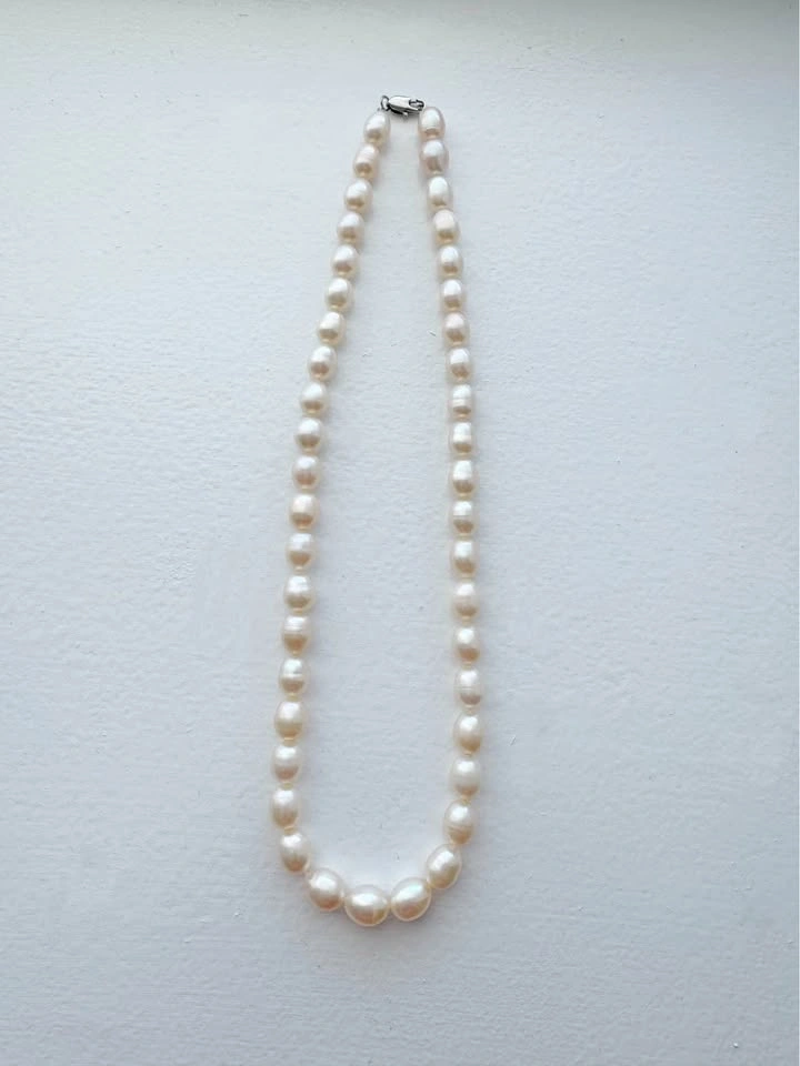 Fresh Water Pearl Necklace - photo 2