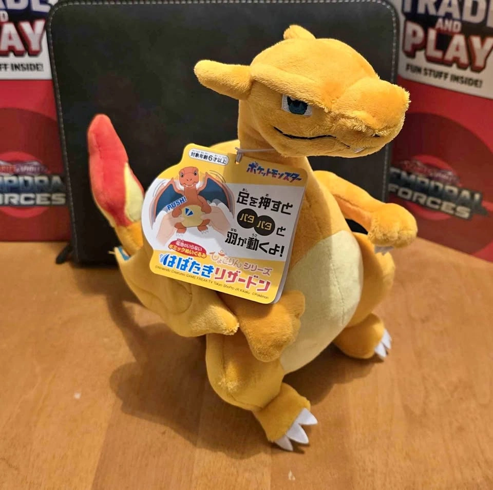 Pokemon Center Plush - Interactive Charizard BNWT