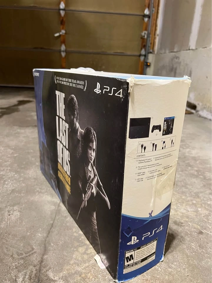 PS4 Console 500GB Jet Black – 2 Controllers + Charging Stand - photo 5