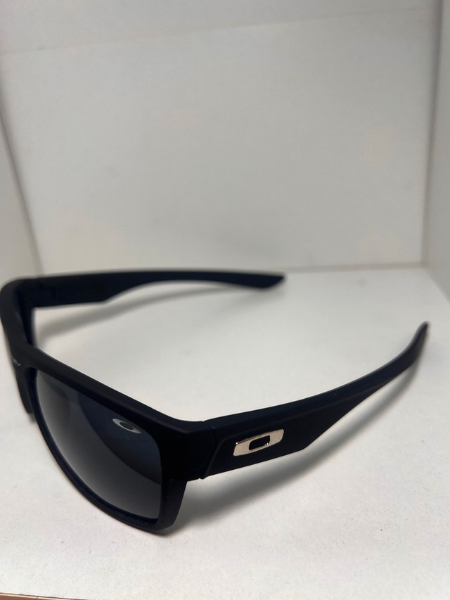 New Design TwoFace O Silver Logo Sport Sunglasses