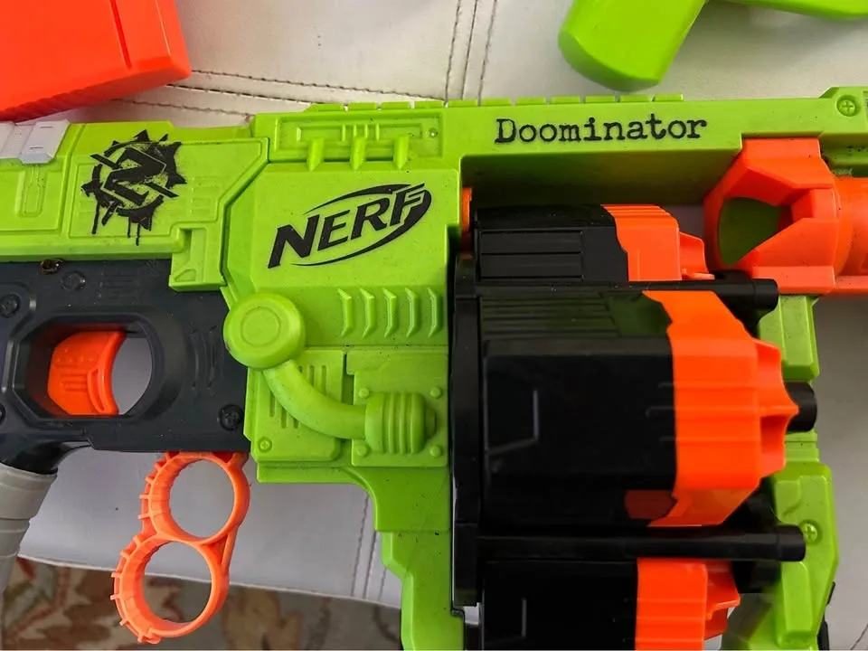 Nerf Zombie Doominator, Echo & Roblox Blasters - photo 4