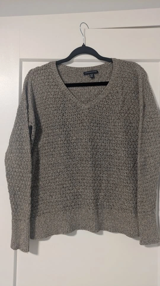 American Eagle Sweater - Small