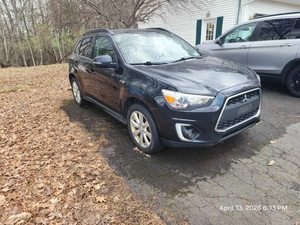 2015 Mitsubishi Outlander Sport 4WD $2500 OBO - photo 4