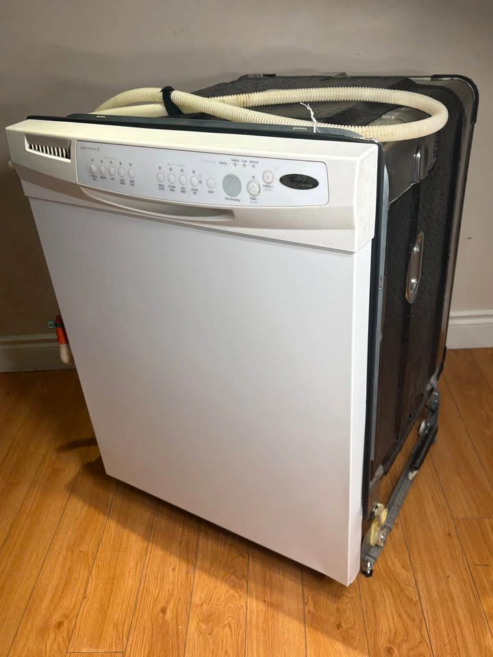 Whirlpool Gold Dishwasher – Quiet Partner III | Tested & Service - photo 3
