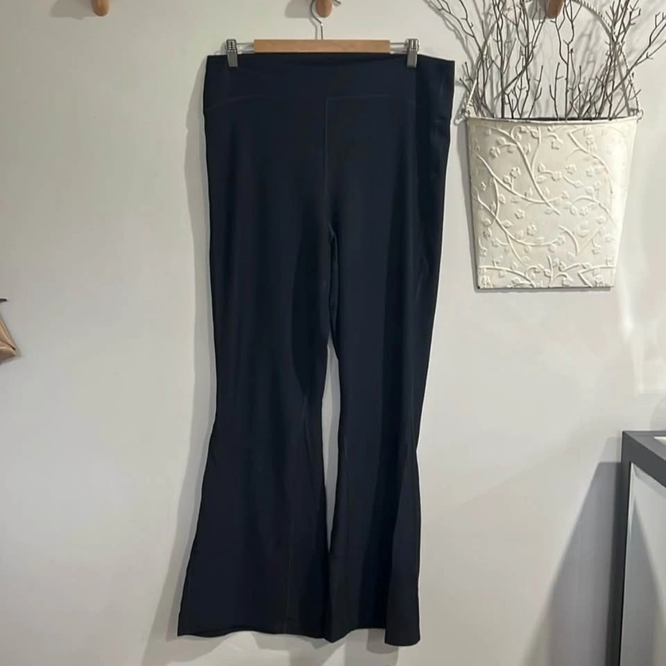 Old Navy Ribbed SuperFlare Leggings XL Black - photo 2