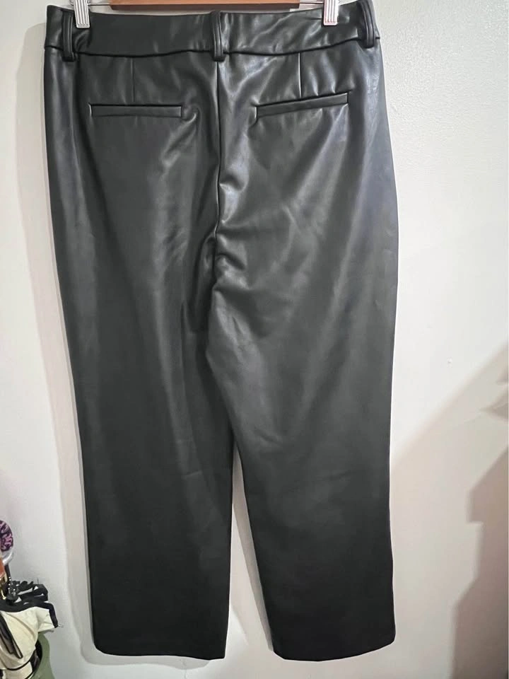 Calvin Klein Faux Leather Wide Leg Pleated Trousers Size 12 - photo 4