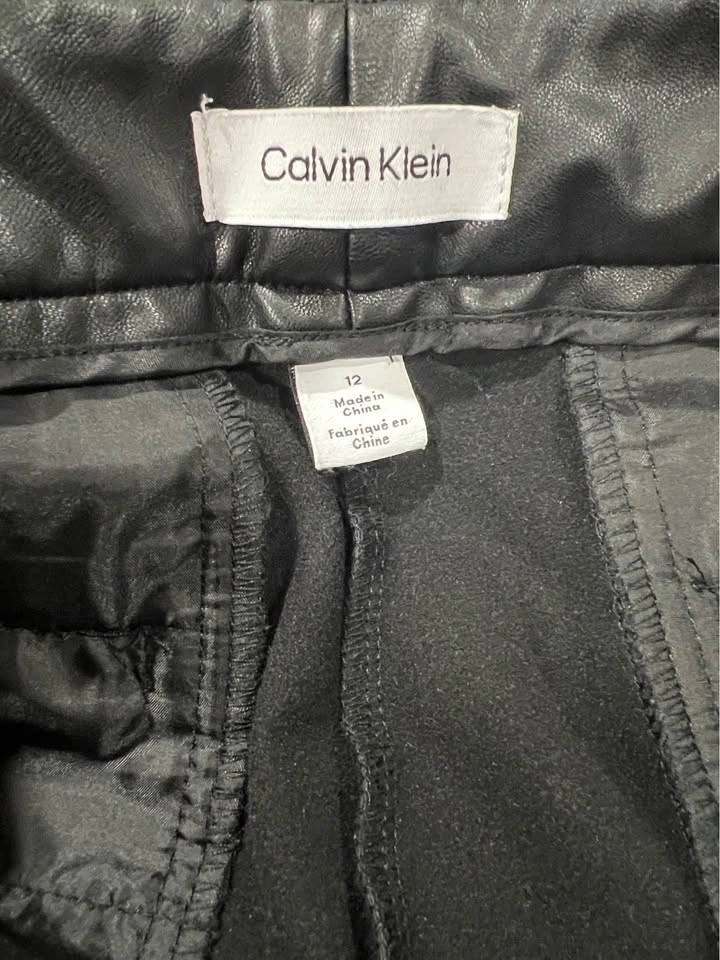 Calvin Klein Faux Leather Wide Leg Pleated Trousers Size 12 - photo 5