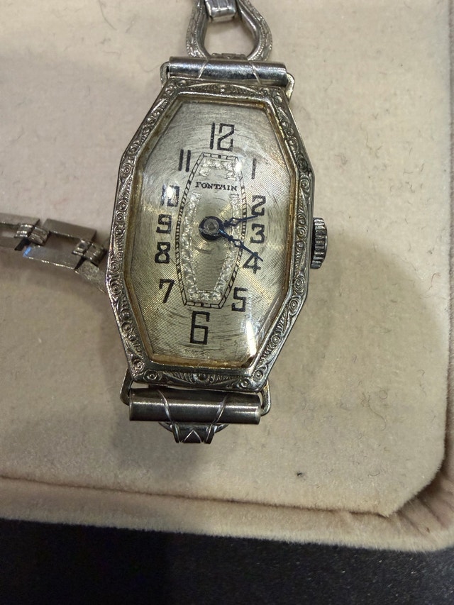 Vintage Woman’s 1920’s Fontain Watch - photo 2