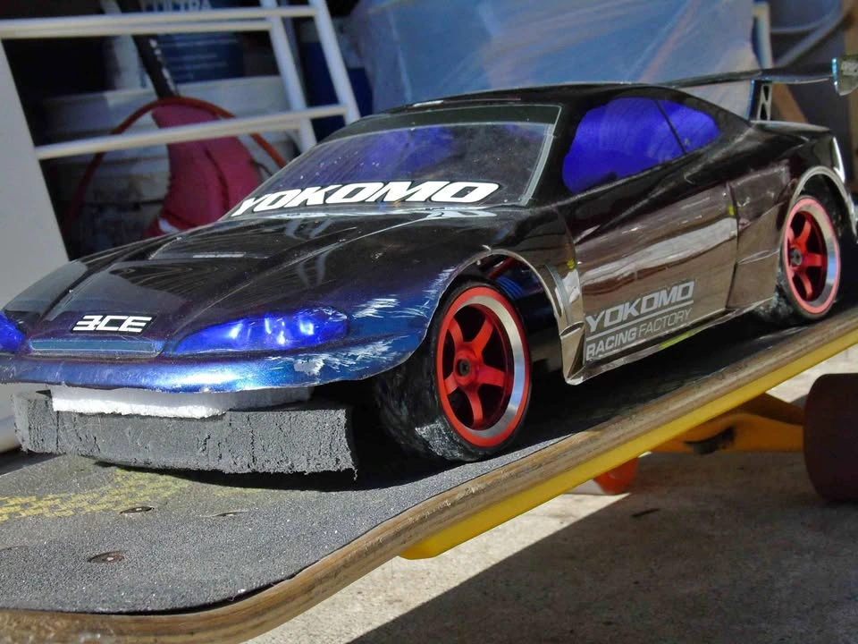 Hpi e10 rc 4wd drift car